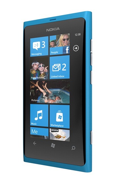 1768_Nokia_Lumia_800_tiles_15C8ABBE